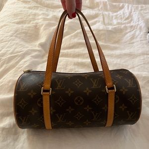 Authentic Louis Vuitton Papillon 26